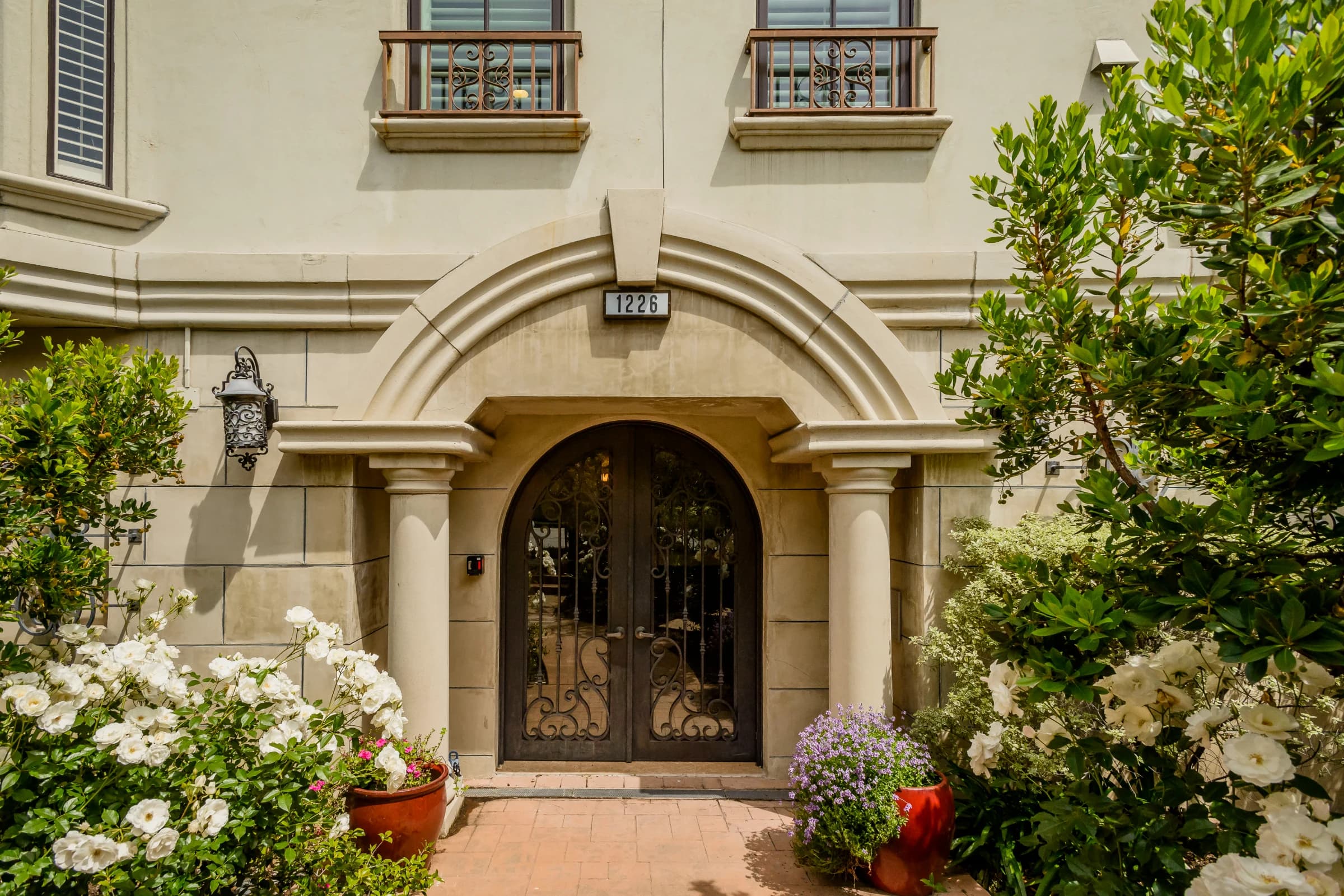 New Condo with Rooftop Deck in Burlingame